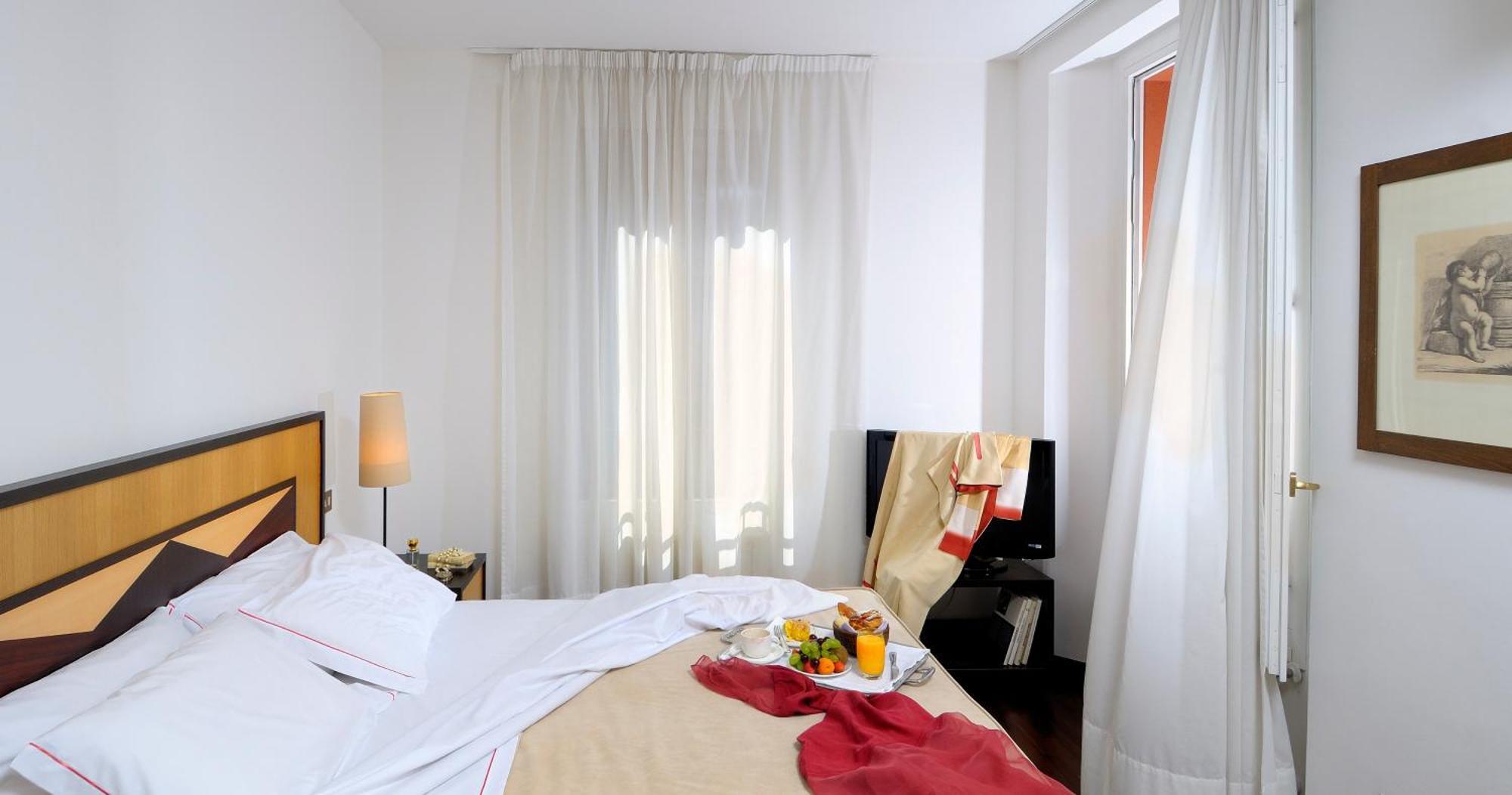 Phi Hotel Bologna Apartments 外观 照片